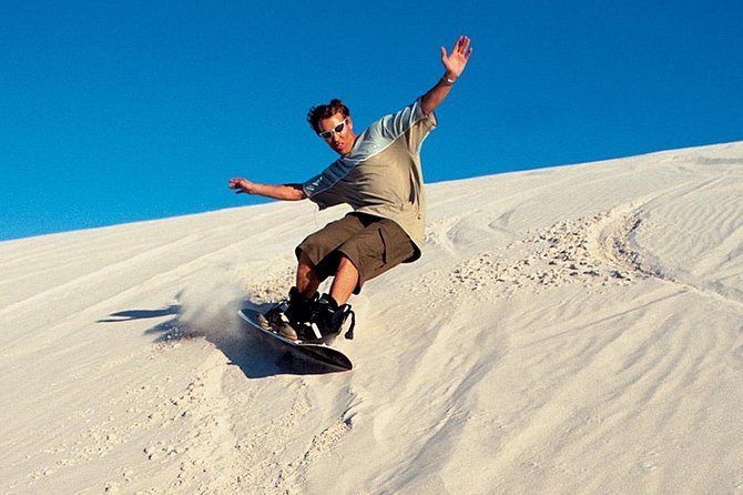 4x4 jeep sandboarding